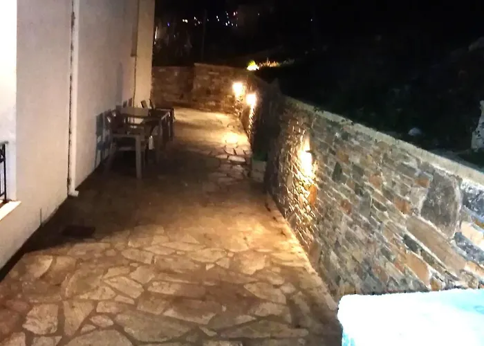 Καλύβη Vakantiehuis *