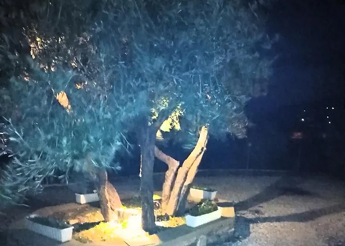 Καλύβη Vakantiehuis *